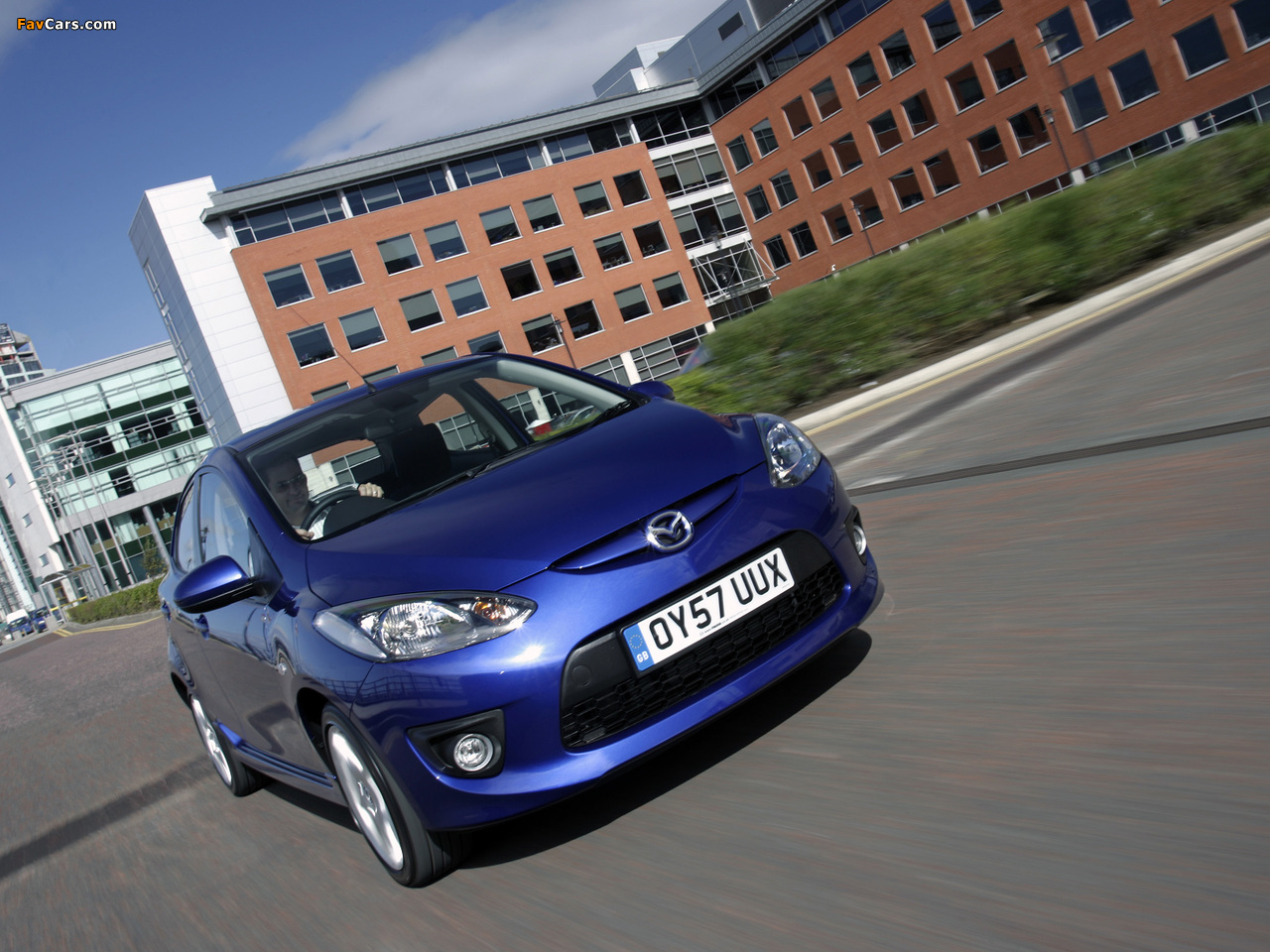 Pictures of Mazda 2 Sport 5-door UK-spec 2007–10 (1280 x 960)