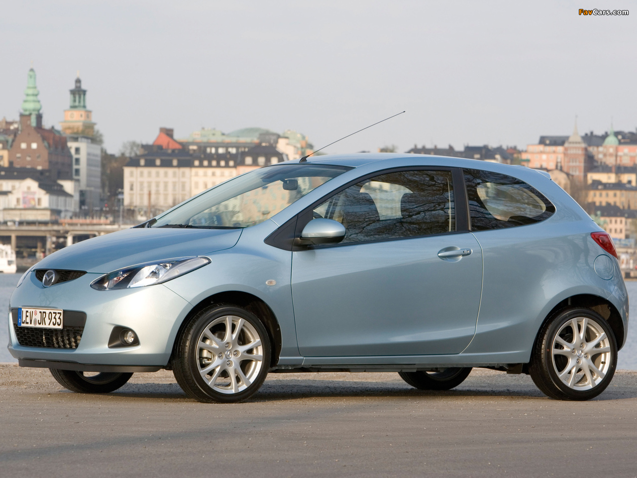 Pictures of Mazda2 3-door (DE) 2008–10 (1280 x 960)