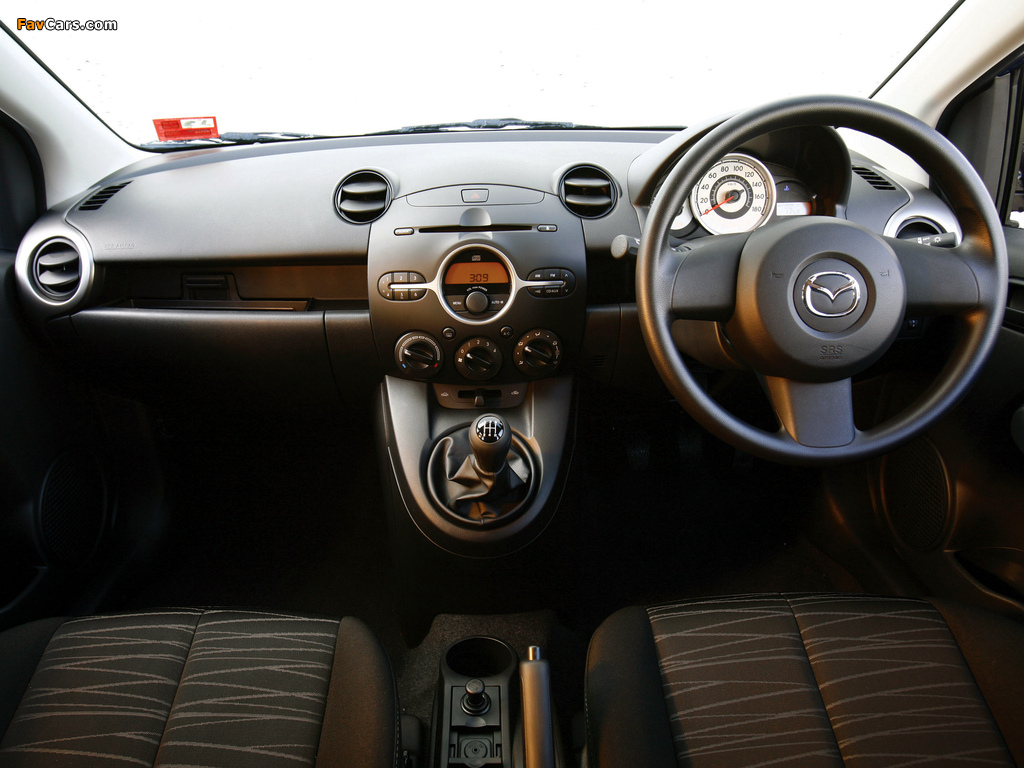 Pictures of Mazda2 3-door AU-spec (DE) 2008–10 (1024 x 768)