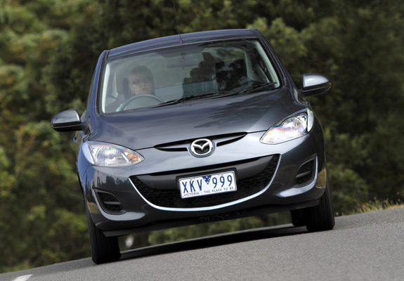 Pictures of Mazda2 Sedan AU-spec (DE2) 2010–12