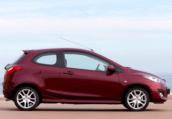 Pictures of Mazda2 3-door (DE2) 2010