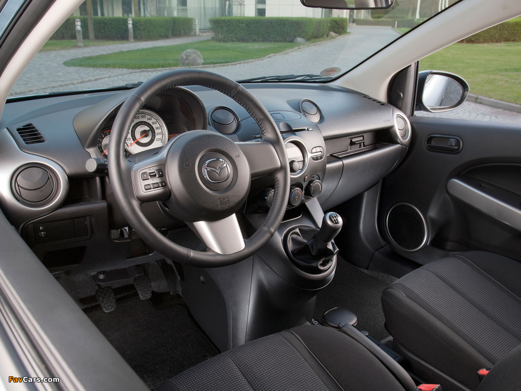 Mazda2 Sport 3-door (DE) 2008–10 wallpapers (1024 x 768)