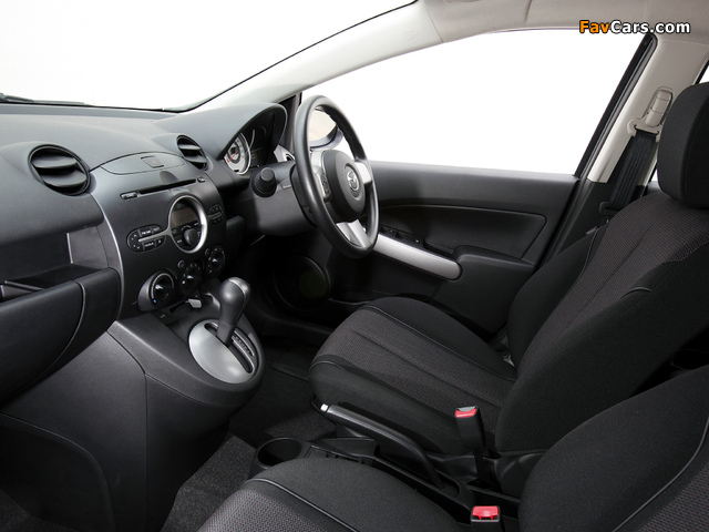 Mazda2 Sedan AU-spec (DE2) 2010–12 wallpapers (640 x 480)