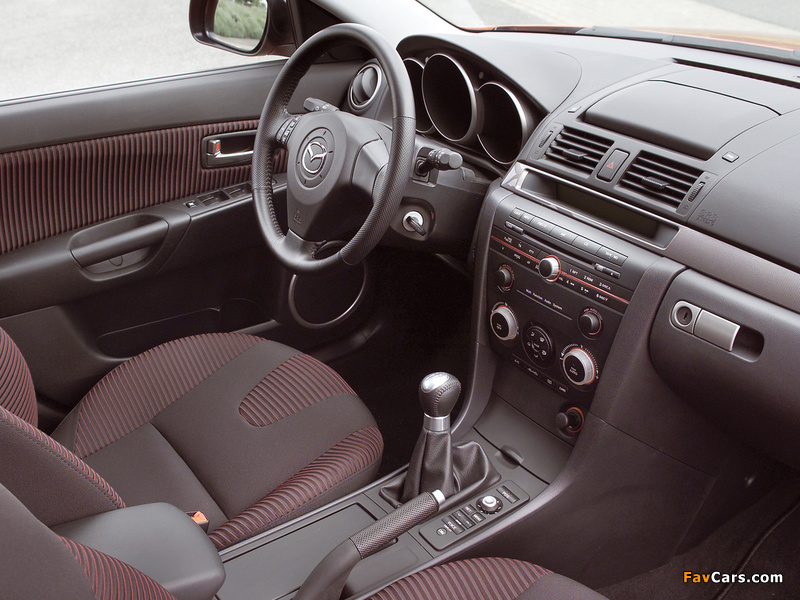 Images of Mazda 3 Hatchback 2003–06 (800 x 600)