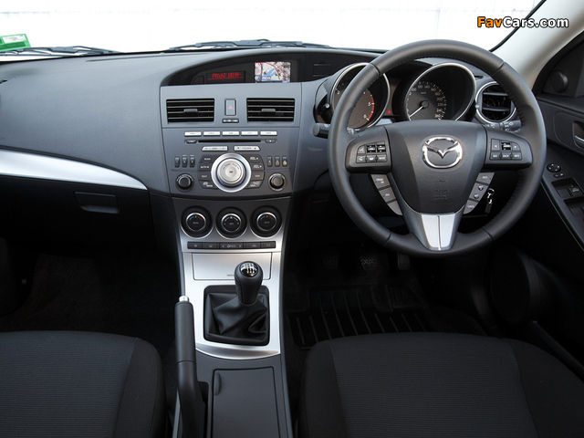Images of Mazda3 Hatchback AU-spec (BL) 2009–11 (640 x 480)