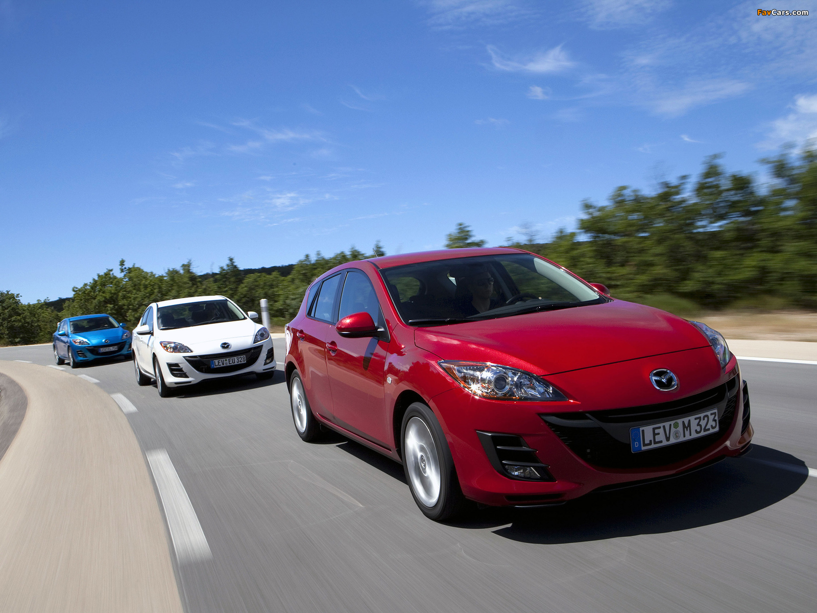 Images of Mazda 3 (1600 x 1200)