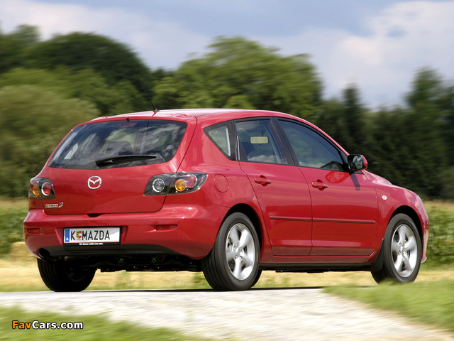 Mazda 3 Hatchback 2003–06 pictures (640 x 480)