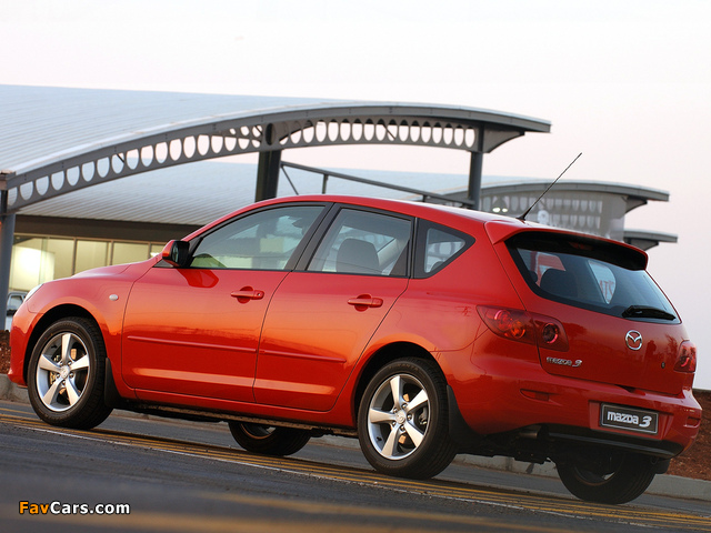 Mazda3 Hatchback ZA-spec 2003–06 pictures (640 x 480)