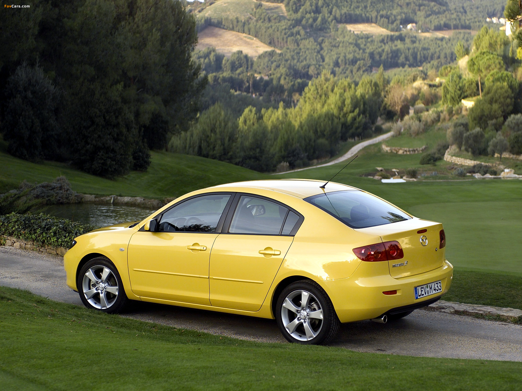 Mazda3 Sedan (BK) 2004–06 pictures (2048 x 1536)