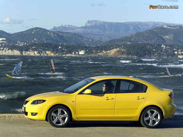 Mazda3 Sedan (BK) 2004–06 wallpapers (640 x 480)