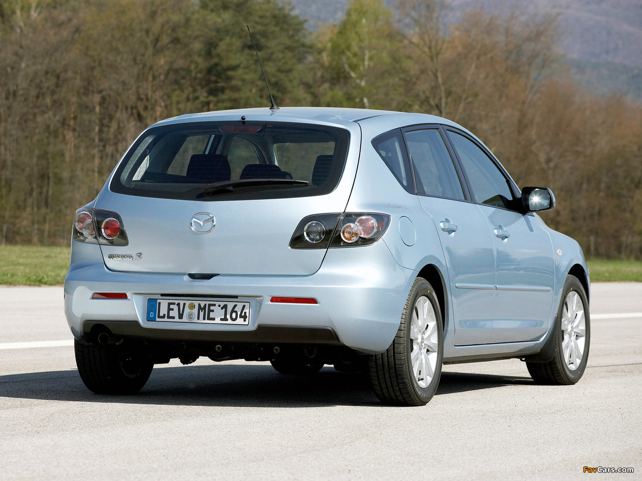 Mazda 3 Hatchback 2006–09 images (1280 x 960)
