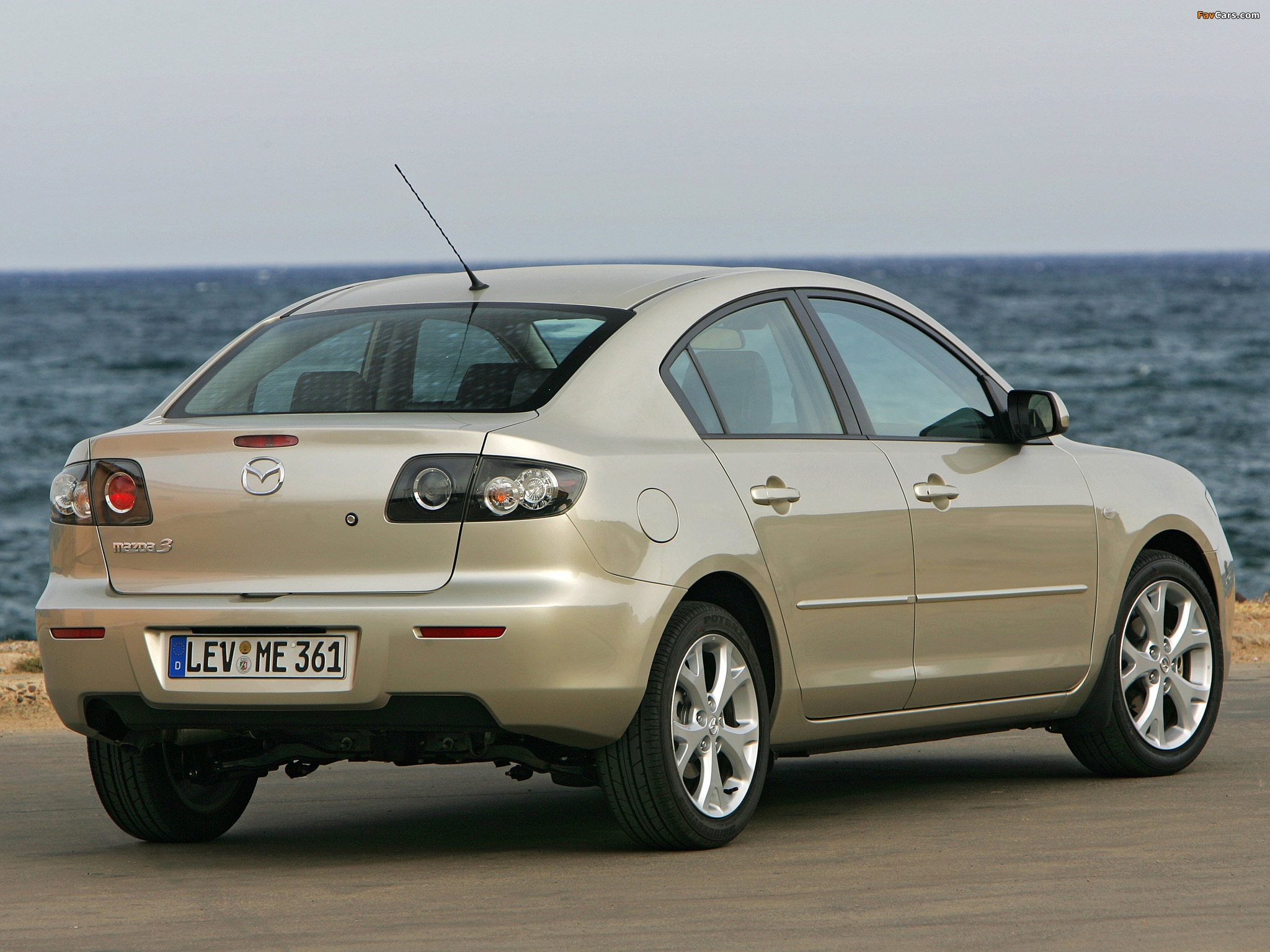 Mazda 3 Sedan 2006–09 photos (2048 x 1536)