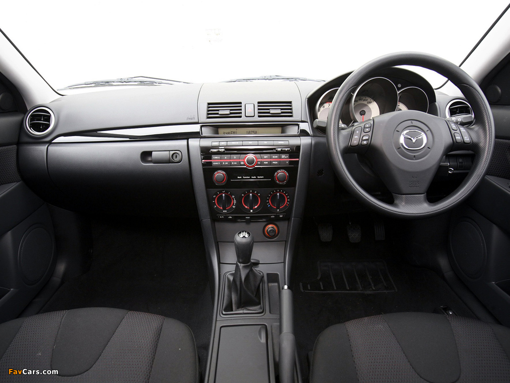 Mazda3 Sedan AU-spec (BK2) 2006–09 photos (1024 x 768)