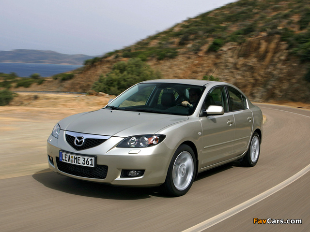 Mazda 3 Sedan 2006–09 wallpapers (640 x 480)