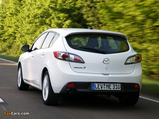 Mazda3 Hatchback i-stop (BL) 2009–11 photos (640 x 480)