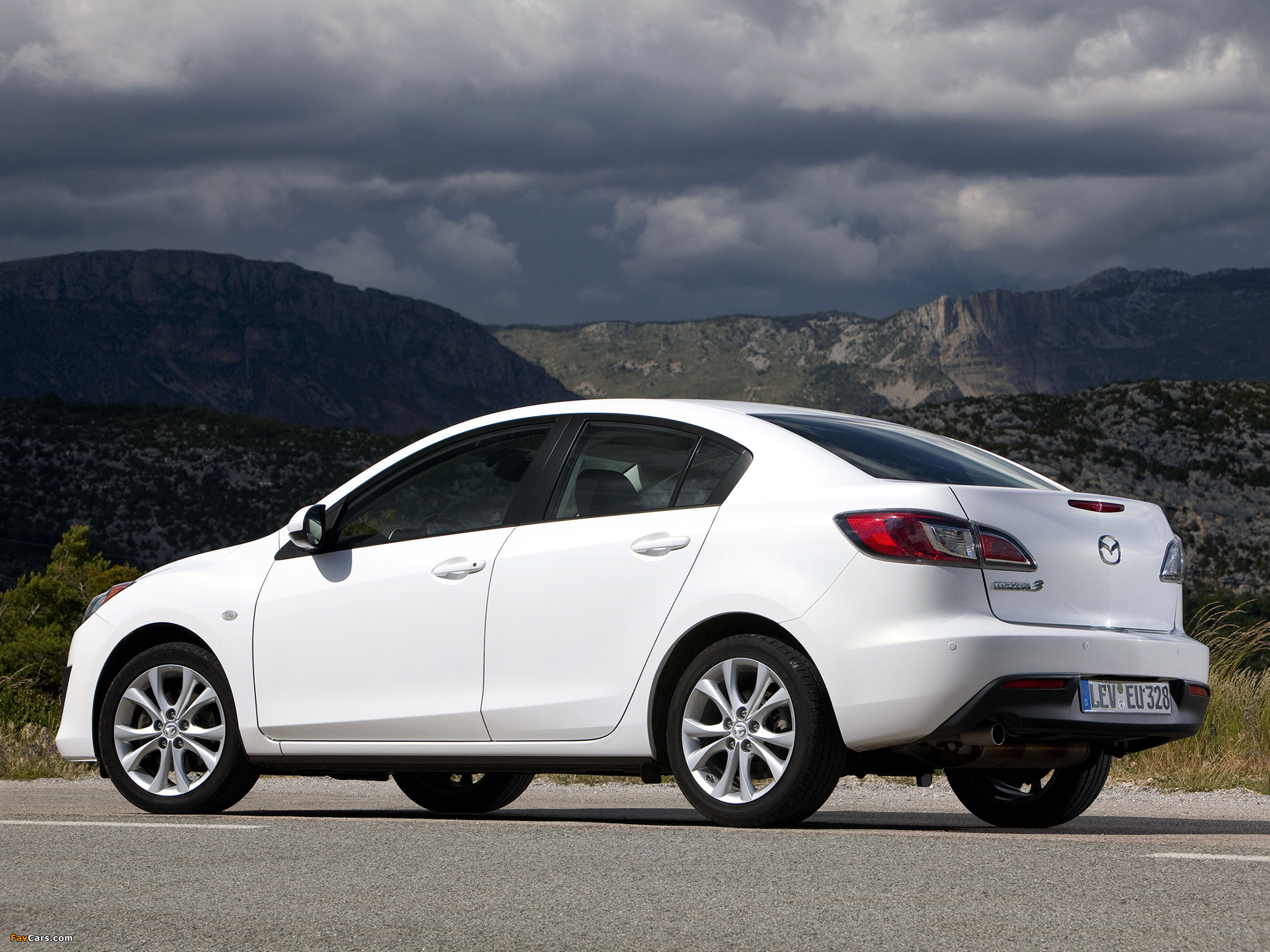 Mazda3 Sedan (BL) 2009–11 photos (2048 x 1536)