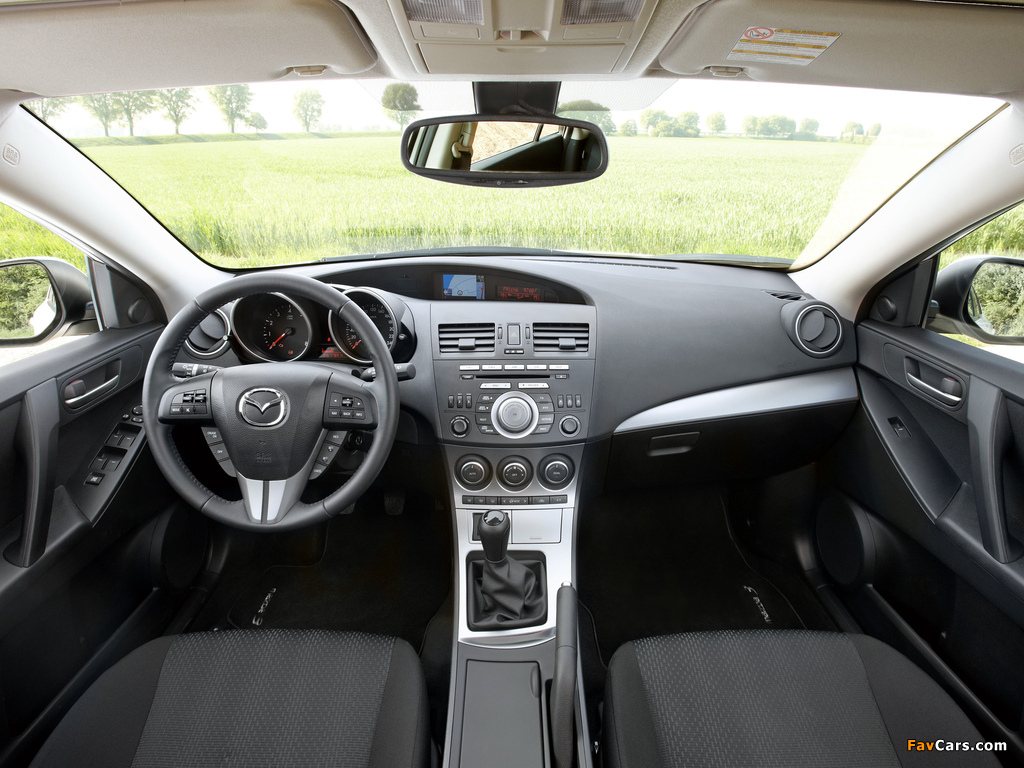 Mazda3 Hatchback i-stop (BL) 2009–11 pictures (1024 x 768)