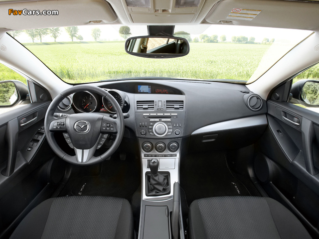 Mazda3 Hatchback i-stop (BL) 2009–11 pictures (640 x 480)