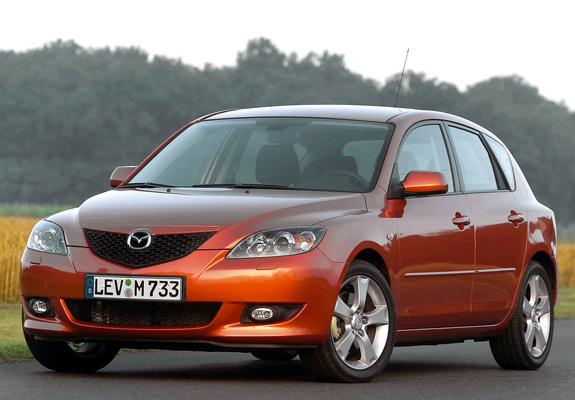 Photos of Mazda 3 Hatchback 2003–06