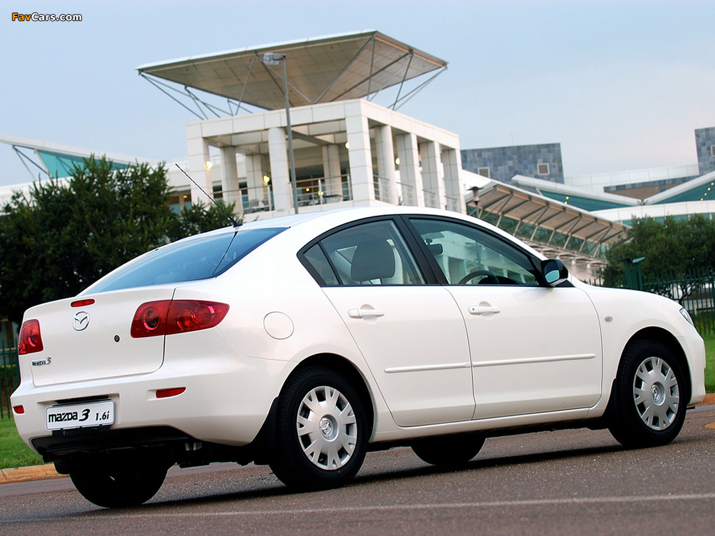 Photos of Mazda3 Sedan ZA-spec (BK) 2004–06 (1024 x 768)