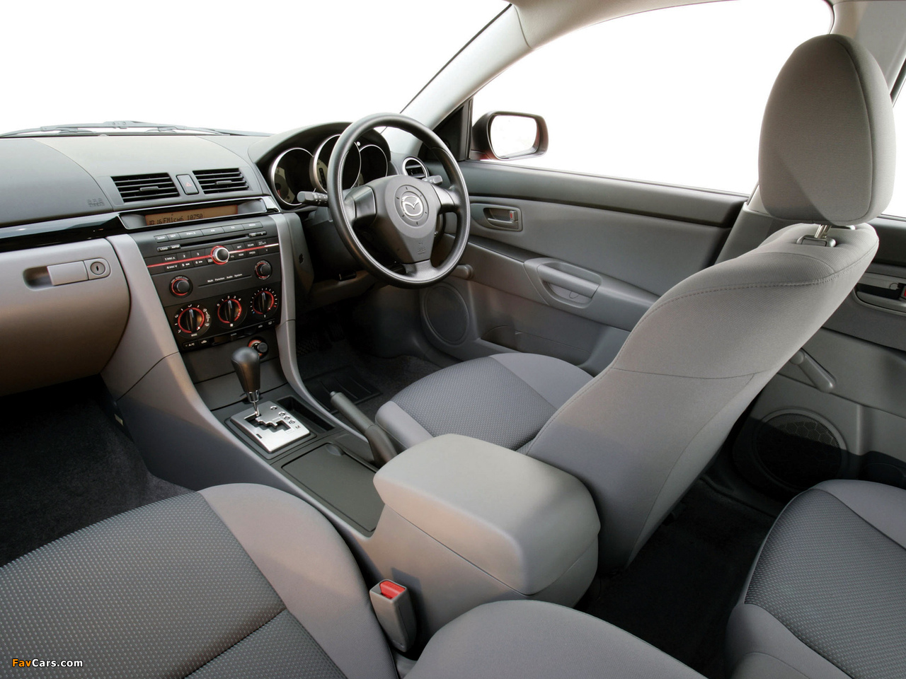 Photos of Mazda3 Hatchback AU-spec (BK2) 2006–09 (1280 x 960)