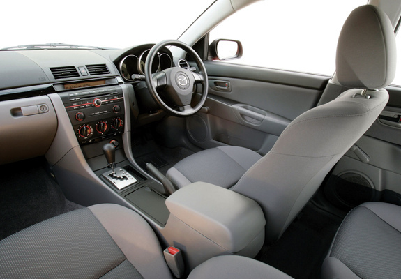 Photos of Mazda3 Hatchback AU-spec (BK2) 2006–09