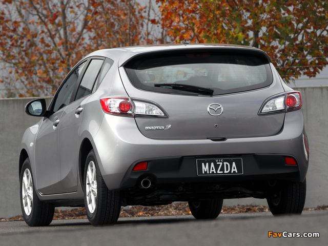 Photos of Mazda3 Hatchback AU-spec (BL) 2009–11 (640 x 480)