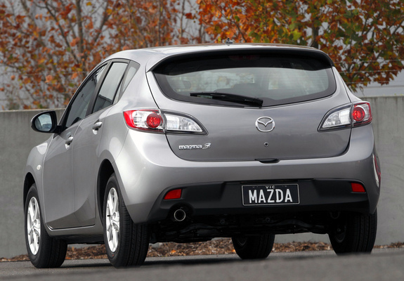 Photos of Mazda3 Hatchback AU-spec (BL) 2009–11