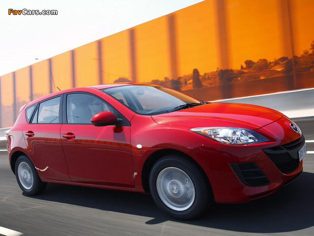 Photos of Mazda3 Hatchback AU-spec (BL) 2009–11 (640 x 480)