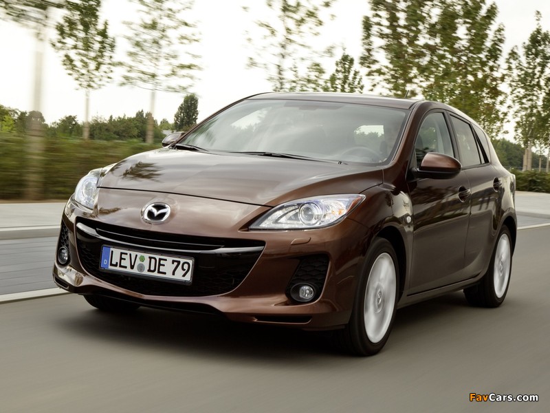 Photos of Mazda3 Hatchback (BL2) 2011–13 (800 x 600)