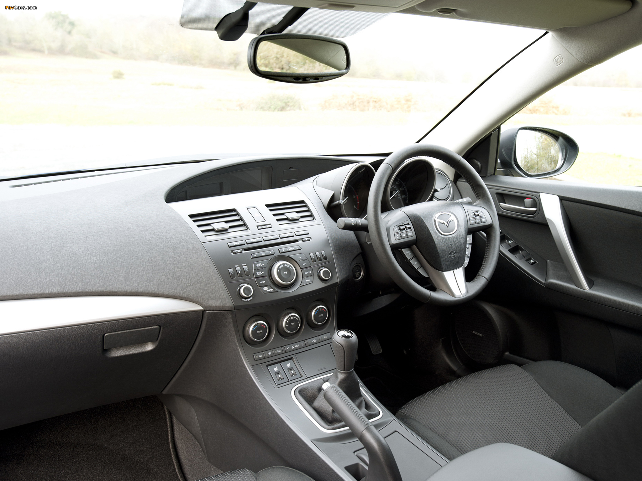 Photos of Mazda3 Hatchback UK-spec (BL2) 2011–13 (2048 x 1536)