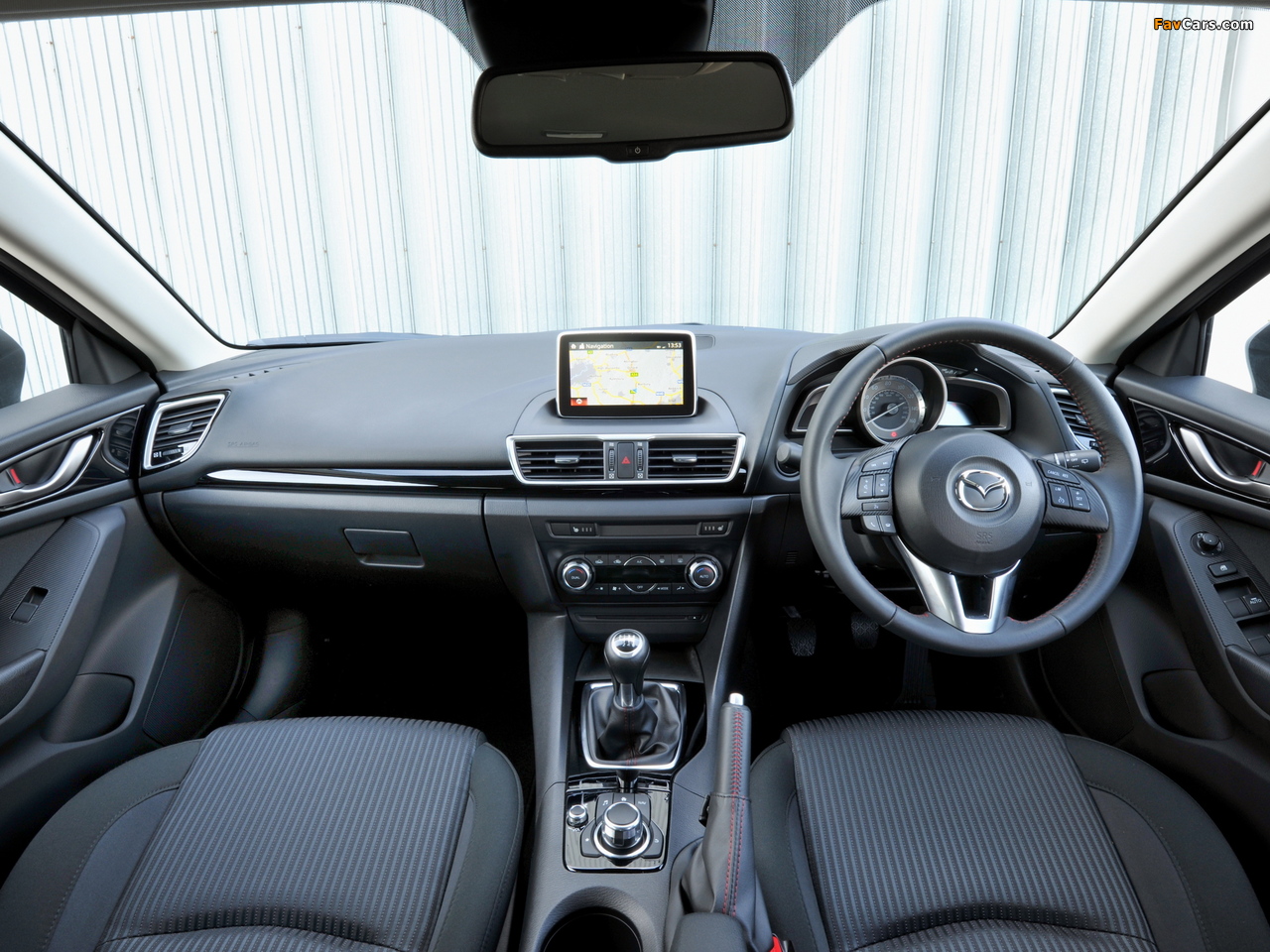 Photos of Mazda3 Hatchback UK-spec (BM) 2013 (1280 x 960)
