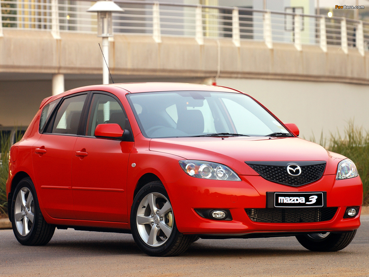 Pictures of Mazda3 Hatchback ZA-spec 2003–06 (1280 x 960)