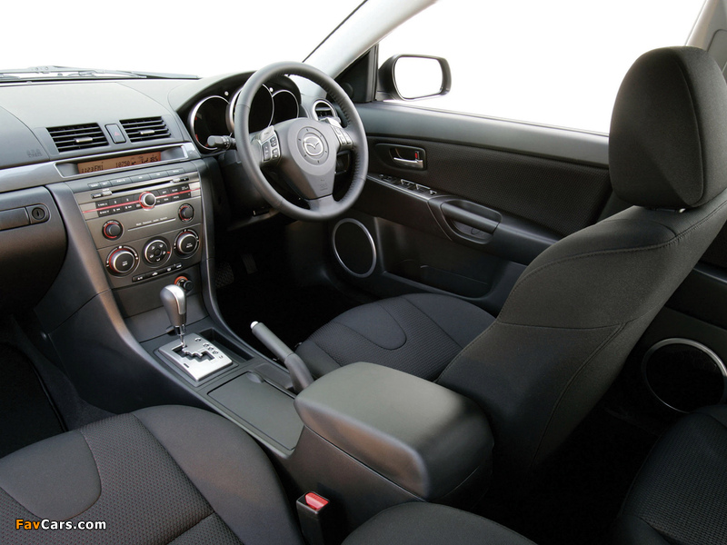 Pictures of Mazda3 Hatchback SP23 (BK2) 2006–09 (800 x 600)