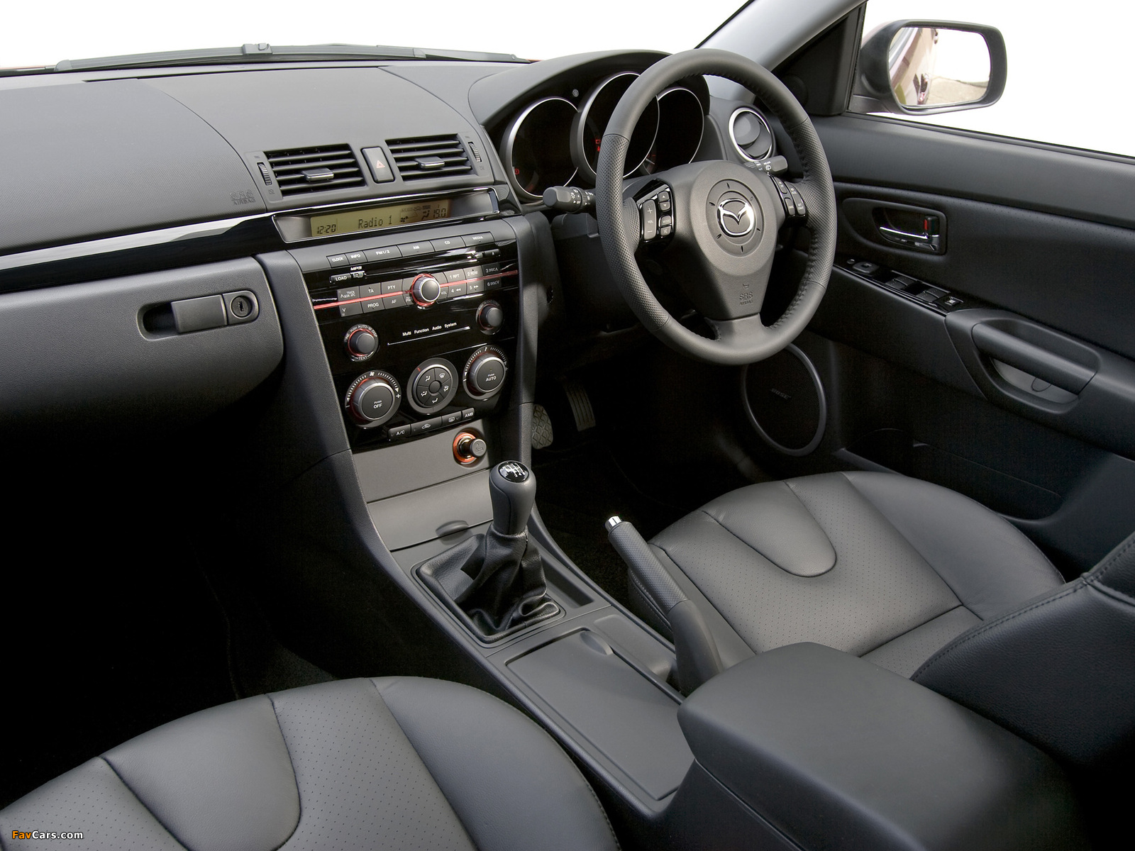 Pictures of Mazda3 Sport Hatchback UK-spec (BK2) 2006–09 (1600 x 1200)