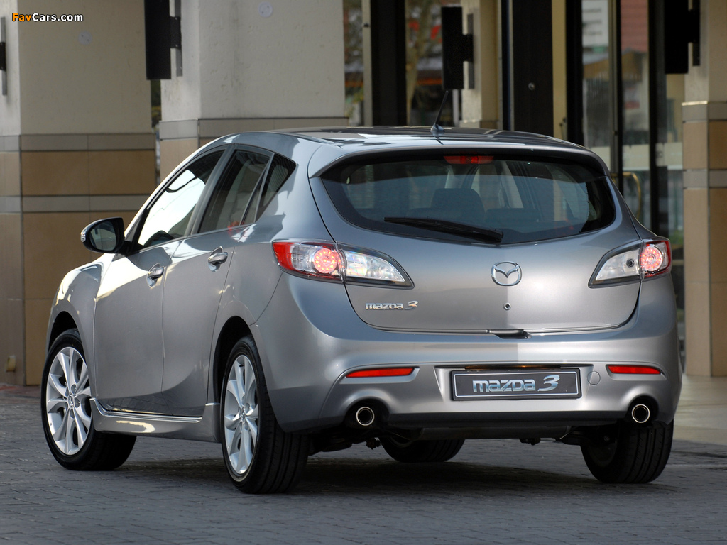 Pictures of Mazda3 Sport Hatchback ZA-spec (BL) 2009–11 (1024 x 768)