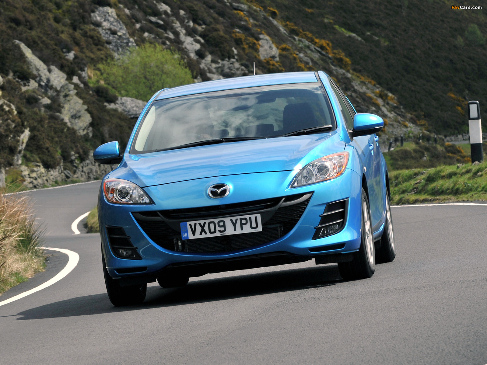 Pictures of Mazda3 Hatchback UK-spec (BL) 2009–11 (1600 x 1200)