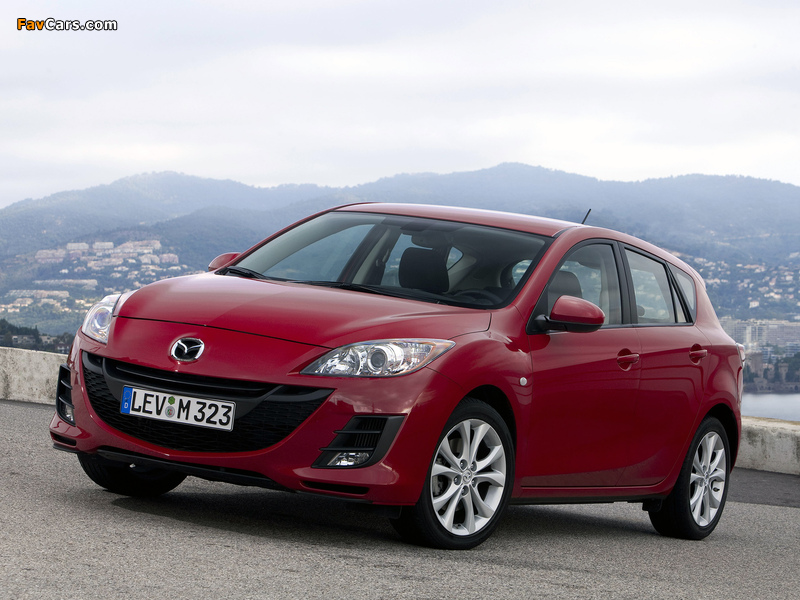 Pictures of Mazda 3 Hatchback 2009–11 (800 x 600)