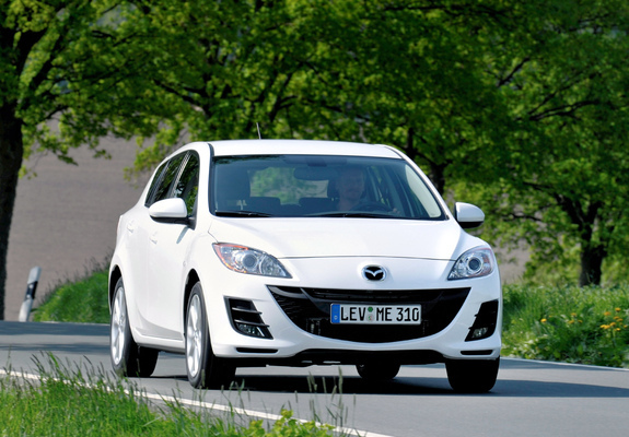 Pictures of Mazda3 Hatchback i-stop (BL) 2009–11