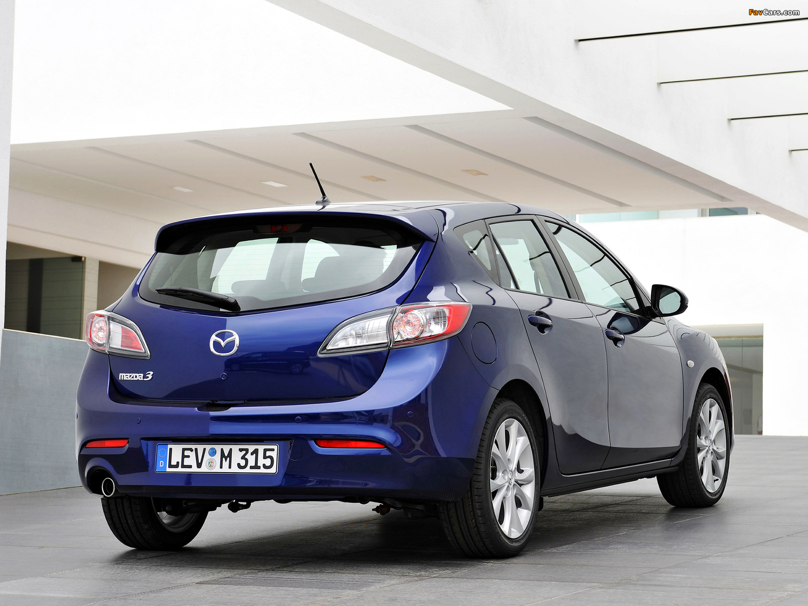 Pictures of Mazda 3 Hatchback Edition 125 2011 (1600 x 1200)