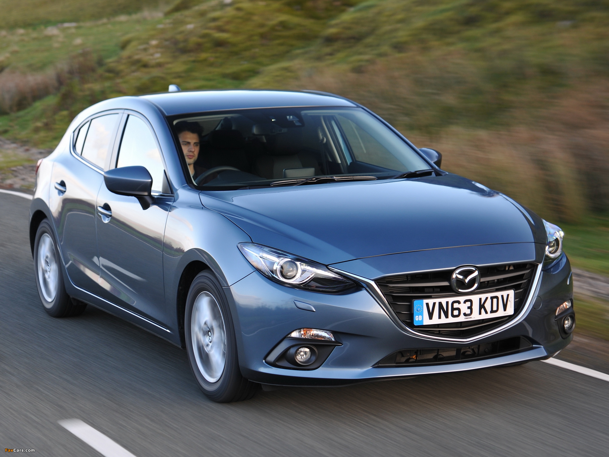 Pictures of Mazda3 Hatchback UK-spec (BM) 2013 (2048 x 1536)