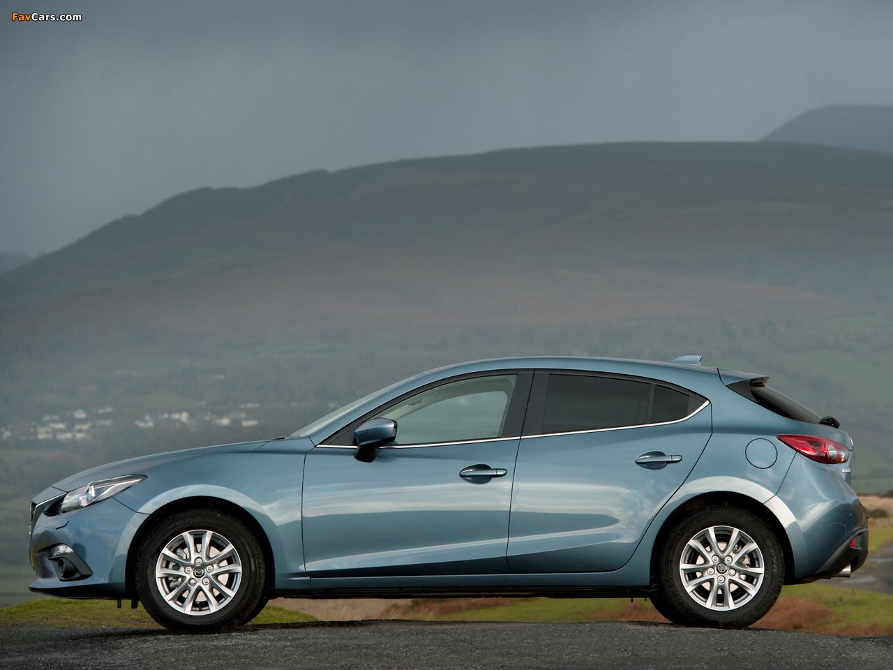 Pictures of Mazda3 Hatchback UK-spec (BM) 2013 (1280 x 960)
