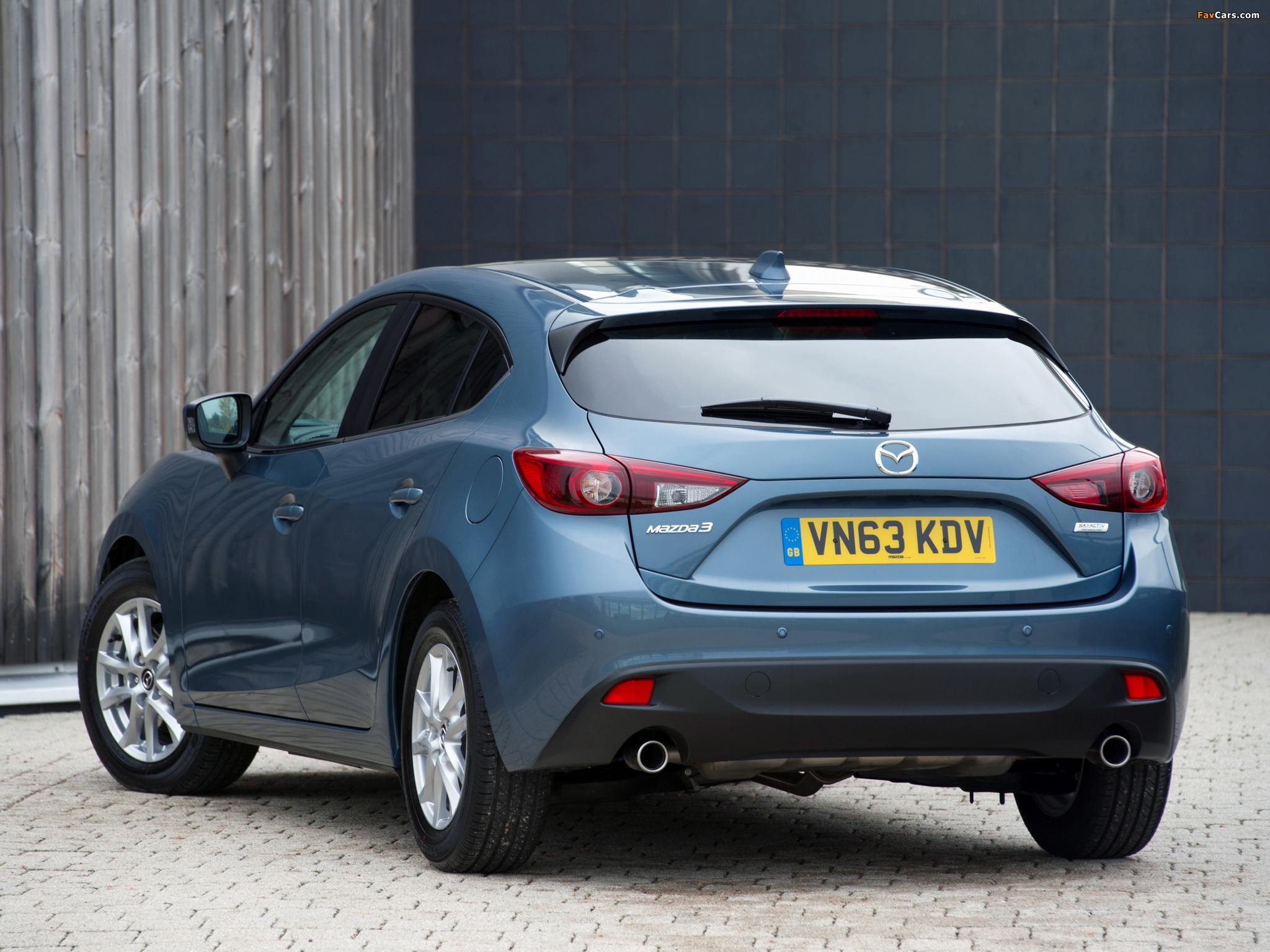 Pictures of Mazda3 Hatchback UK-spec (BM) 2013 (2048 x 1536)