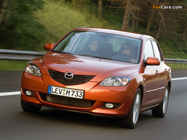 Mazda 3 Hatchback 2003–06 wallpapers (640 x 480)