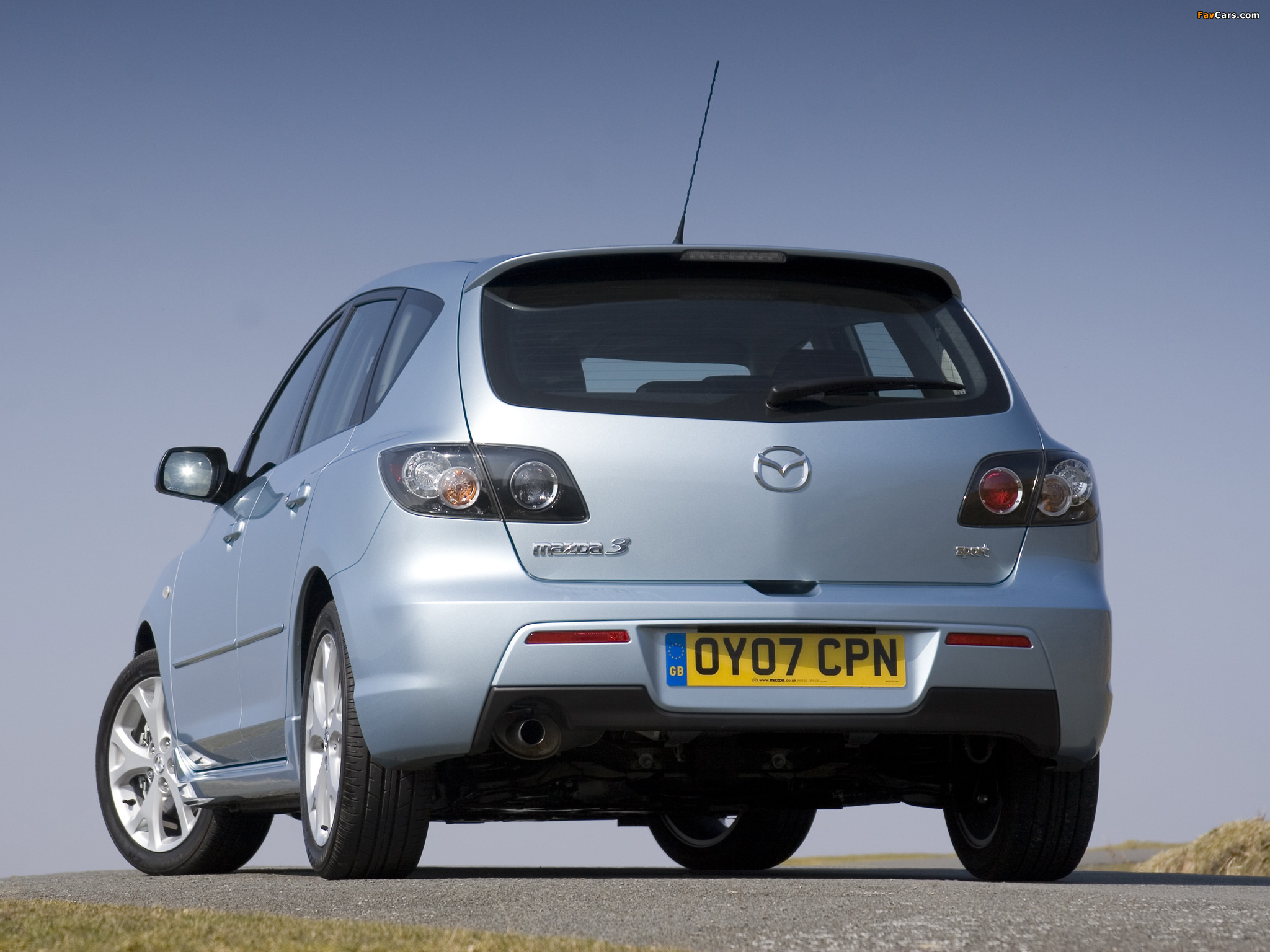 Mazda3 Sport Hatchback UK-spec (BK2) 2006–09 wallpapers (2048 x 1536)