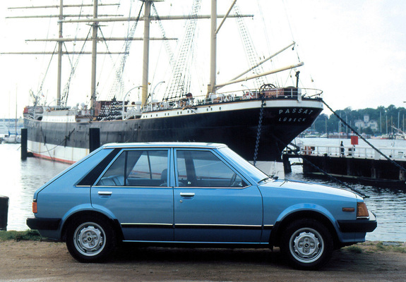 Mazda 323 5-door (BD) 1980–85 photos