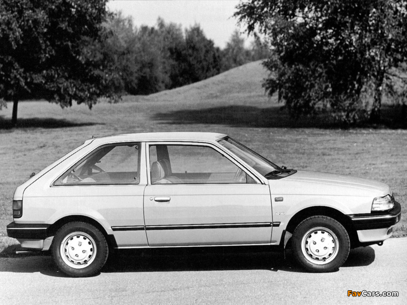 Mazda 323 3-door (BF) 1985–89 images (800 x 600)