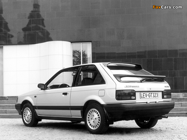 Mazda 323 GT (BF) 1985–89 pictures (640 x 480)