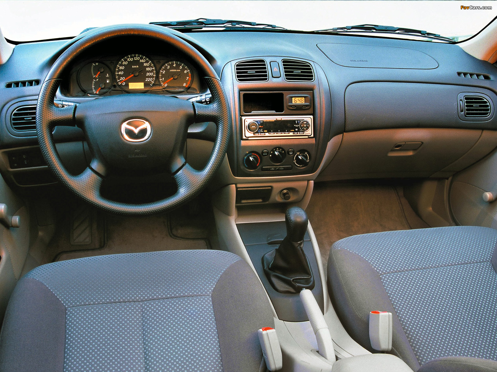 Mazda 323 Sedan (BJ) 1998–2000 pictures (1600 x 1200)