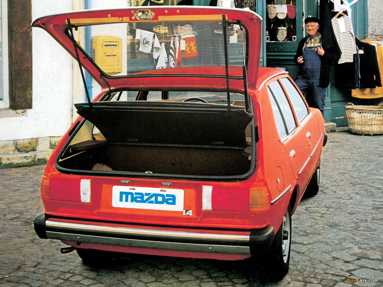 Pictures of Mazda 323 5-door (FA) 1977–80 (1280 x 960)
